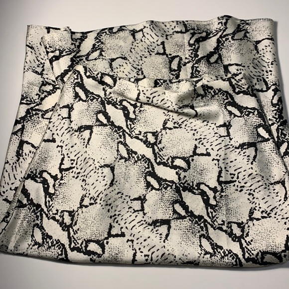 Dance & Marvel satin Maxi/ Long skirt python print with elastic band size S - Picture 8 of 16